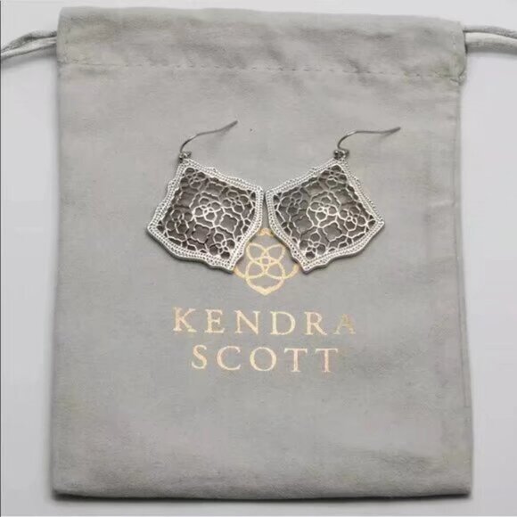 Kendra Scott Stud Earrings - Picture 5 of 6